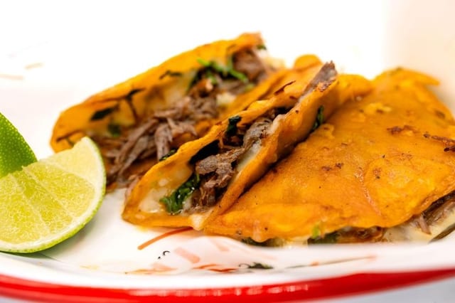 Birria Quesataco.