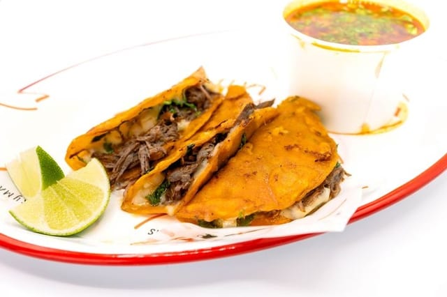 La Tia Special QBirria.